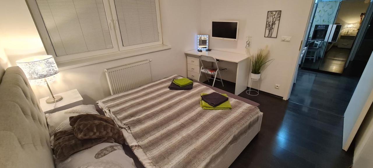 Apartman Klaudius โปปรัด ภายนอก รูปภาพ